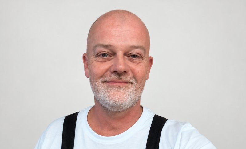 Portret van Henry Dunnewind, betrokken bij productie en uitvoering van BAS bouwproducten.